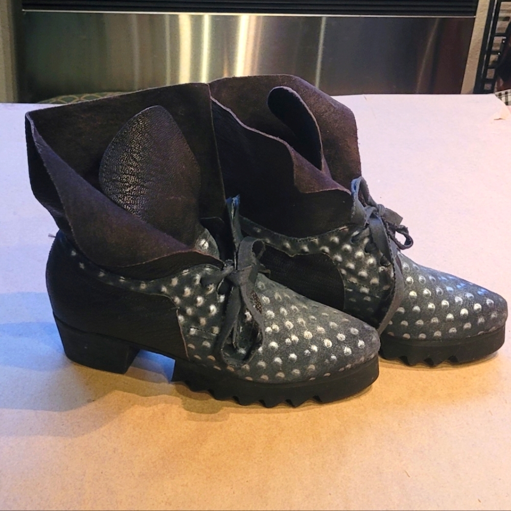 PAPUCEI leather Black - Silver Basma platform Boots size 6.5/37